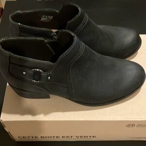 Clark’s New Women’s Charlten Grace Black Leather ankle boots